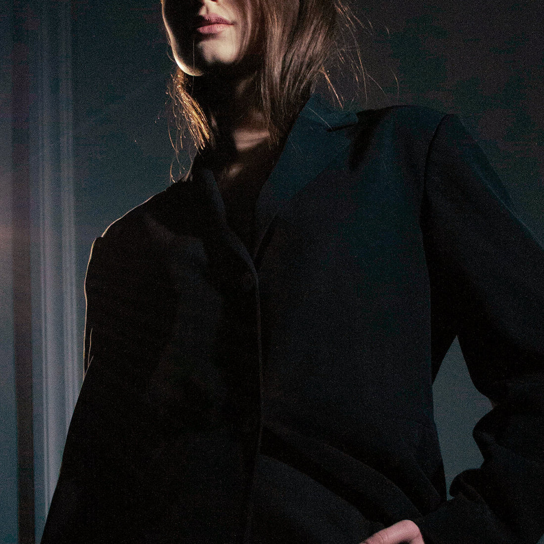 Labākās birojam draudzīgās smaržas, lai iegūtu pārliecinošu un profesionālu aromātu